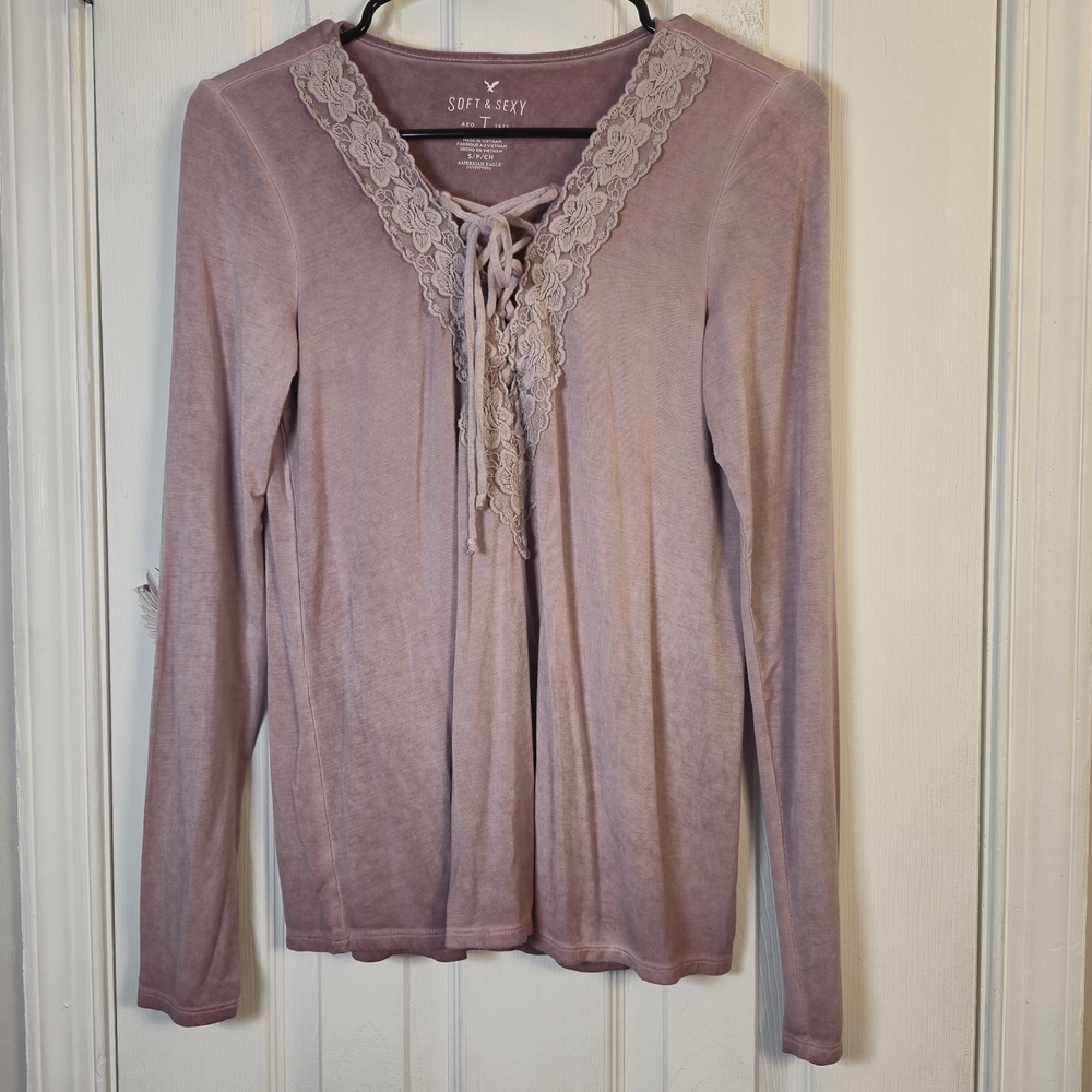 American Eagle Soft & Sexy Mauve Lace Up Boho Knit Top Small